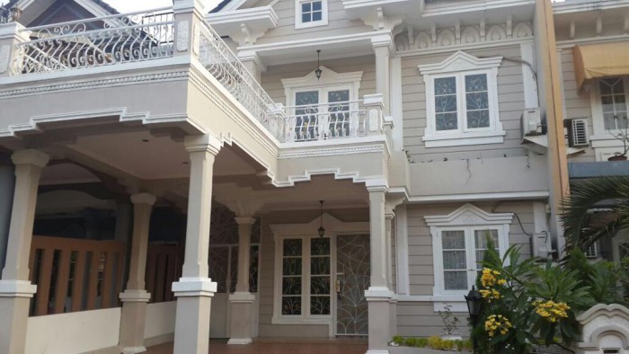 Rumah dijual di cluster Florida Kota Wisata